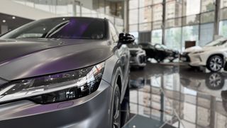 Автосалон