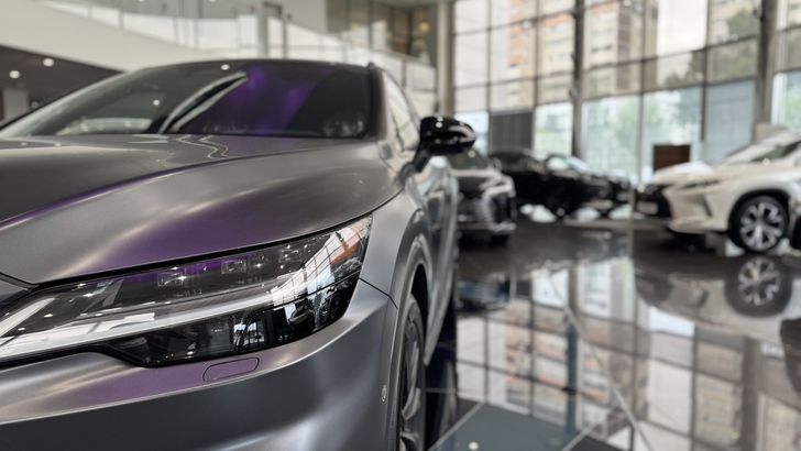 Автосалон