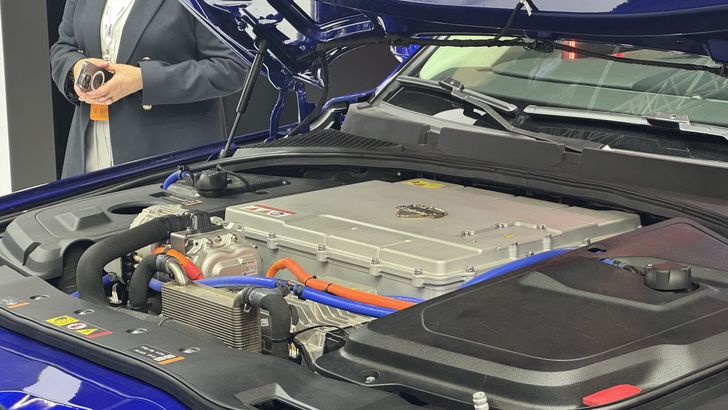 Силовой агрегат водородного Aurus Hydrogen Силовой агрегат водородного Aurus Hydrogen