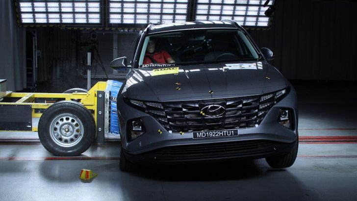 Hyundai Tucson и Citroten Basalt разбили в краш-тесте: кто получил пять звезд, а кто — ноль? Hyundai Tucson и Citroten Basalt разбили в краш-тесте: кто получил пять звезд, а кто — ноль?