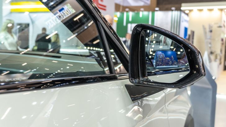 LADA Azimut