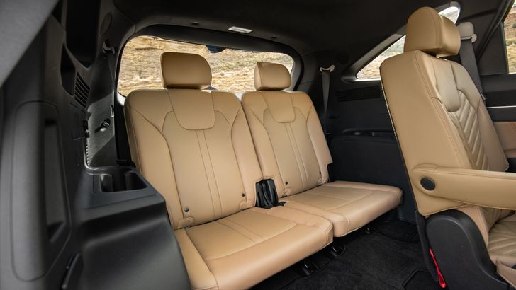 Интерьер Kia Sorento Интерьер Kia Sorento
