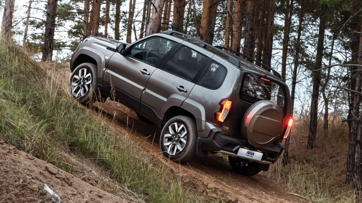 LADA Niva Travel