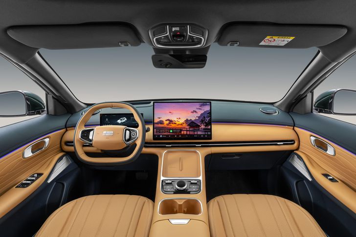 Интерьер Geely EX5 EM-i