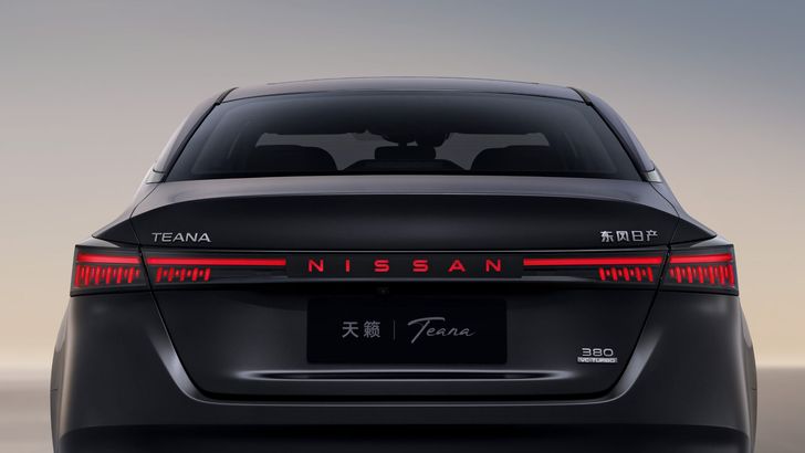 Nissan Teana