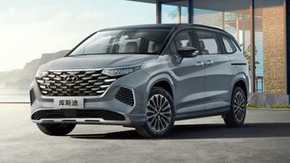 Hyundai Custin