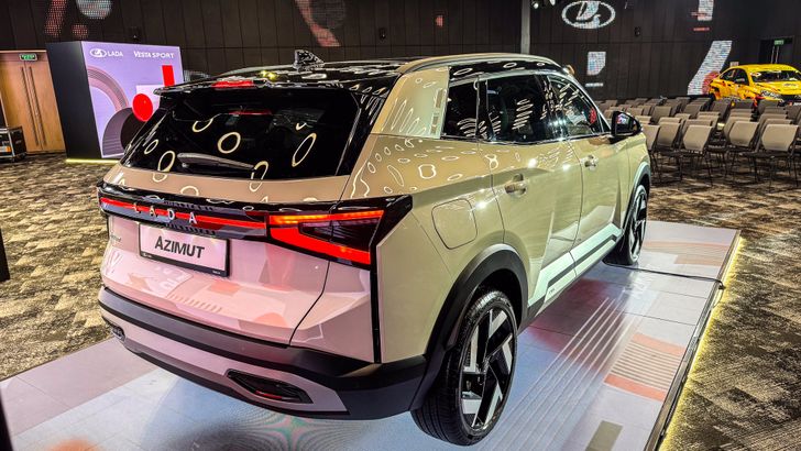 LADA Azimut