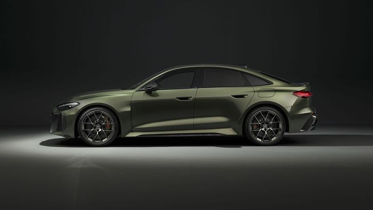 Audi RS5 Sedan