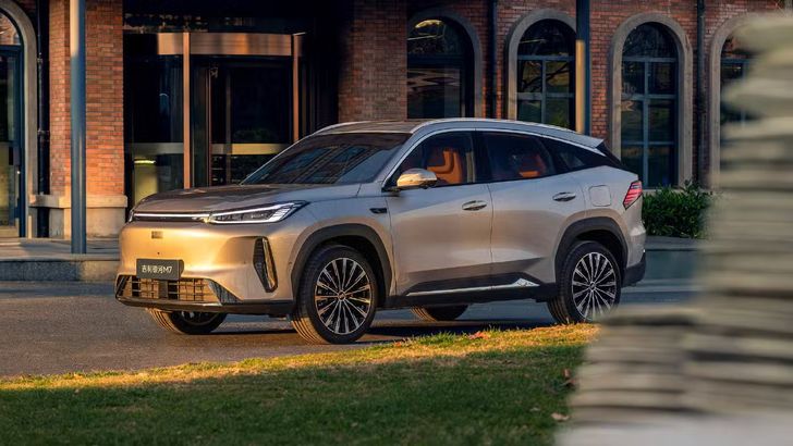 Кроссовер будущего по цене «Весты»: Geely запускает продажи новой модели за 1,1 млн рублей