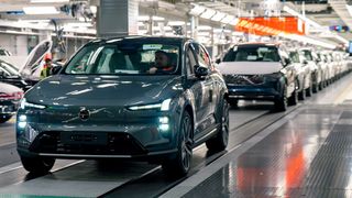 Производство Volvo EX60