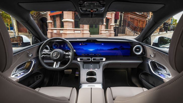 Интерьер Mercedes-Benz C-Class