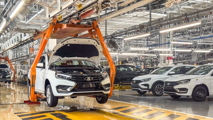 Производство автомобилей LADA
