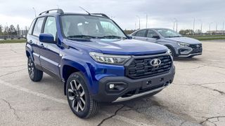 LADA Niva Travel