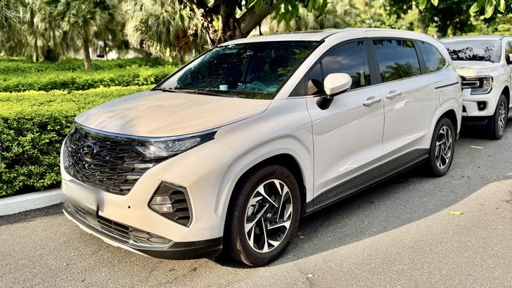 Hyundai Custin