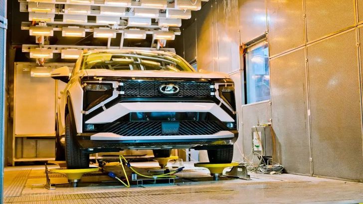 Испытания LADA Azimut на вибростенде Испытания LADA Azimut на вибростенде