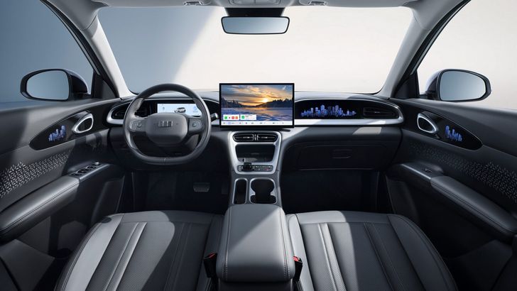 Интерьер Geely EX2