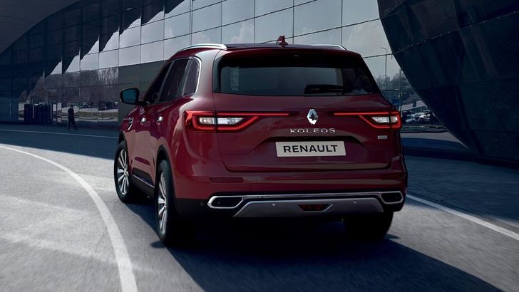 В Россию привезли надежный семейный кроссовер Renault, который стоит дешевле «Волги» и «Москвича»